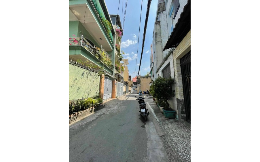 Cần bán gấp nhà GIÁ NGỘP TRƯỜNG CHINH Q12, DT 81.7m2, 6.25x13.24m chỉ nhỉnh 4 tỷ.